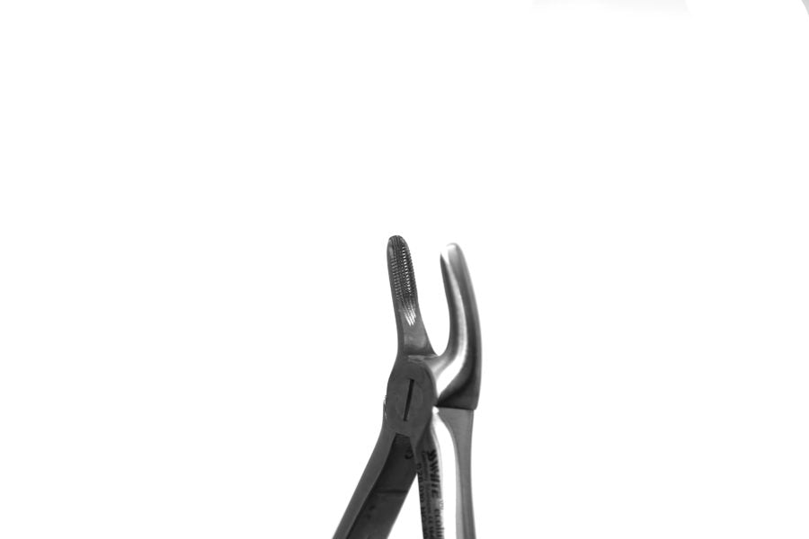Tooth  Extraction Forceps  No.30  Upper Roots  (S26.010)- SS WHITE